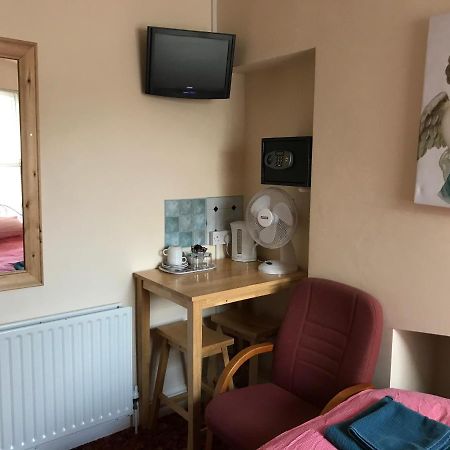 Bayside Guest House Porthcawl Exteriör bild