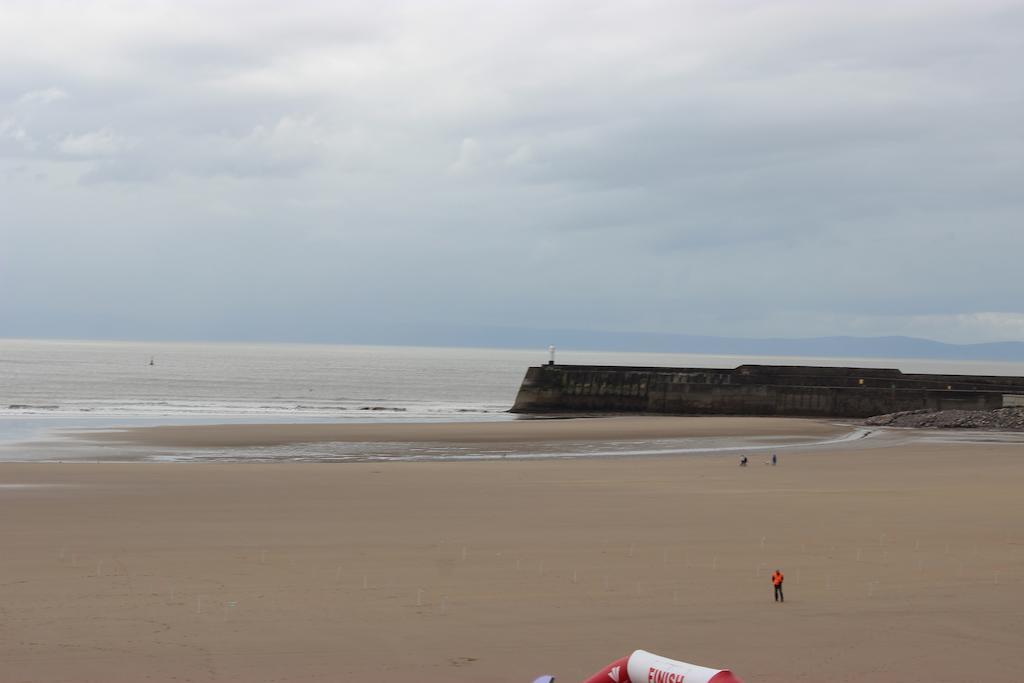 Bayside Guest House Porthcawl Exteriör bild