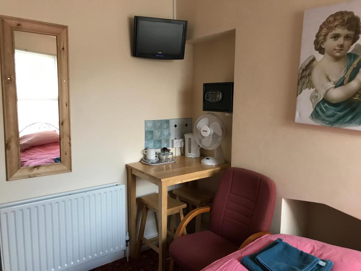 Bayside Guest House Porthcawl Exteriör bild