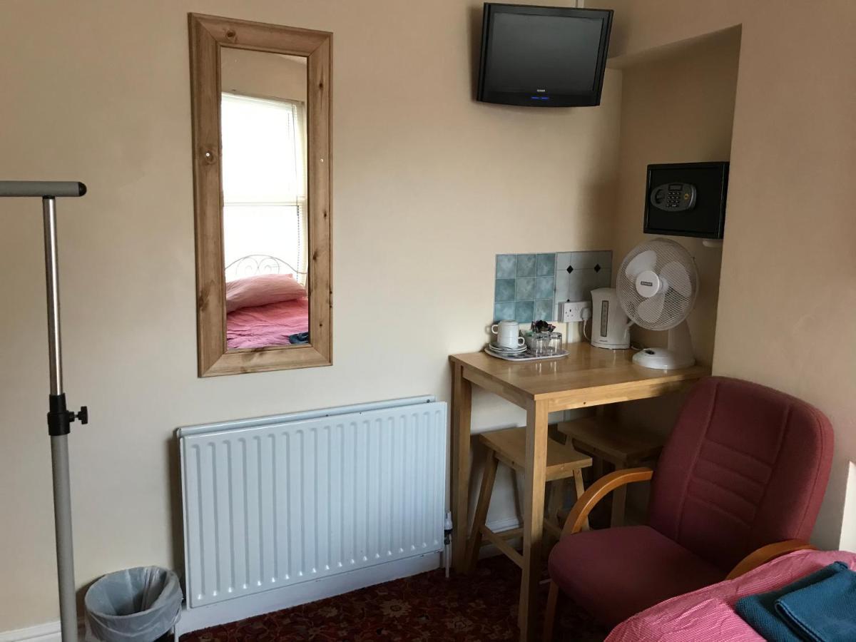 Bayside Guest House Porthcawl Exteriör bild