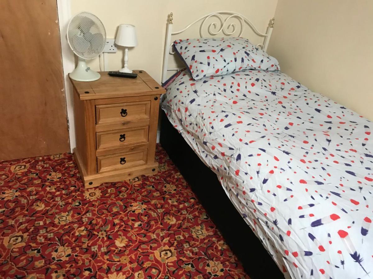 Bayside Guest House Porthcawl Exteriör bild